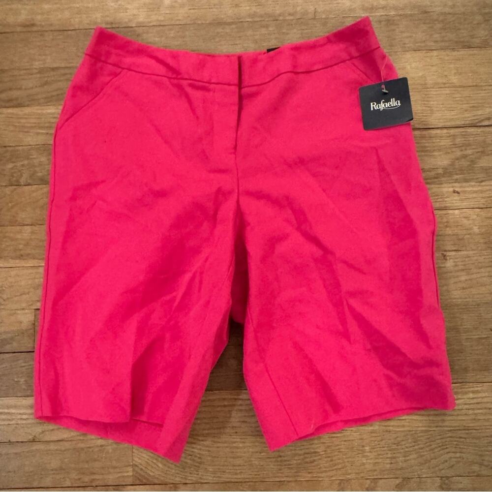 NWT Rafaella Curvy Defined Waist Higher Back Rise Pink Chino shorts Size 10
b69